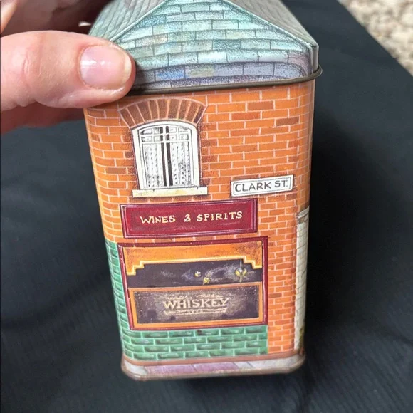 Vintage Hinged Tin Box - Picture 3 of 7